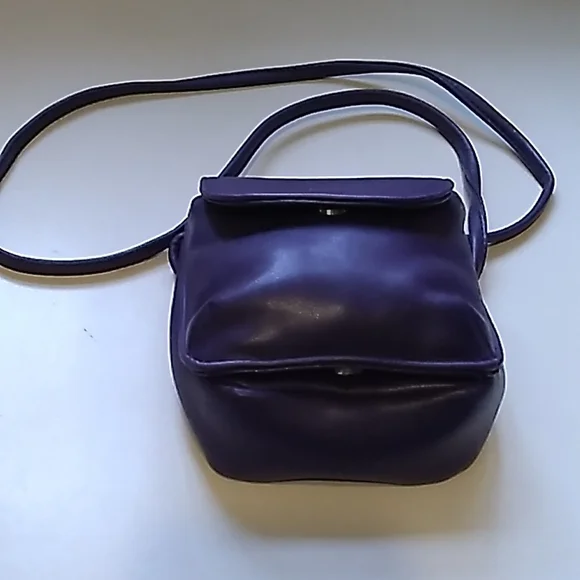 Vintage, Small Purple, Cross Body,  handbag, Strap, removable, Purple, Zipper - Picture 8 of 9